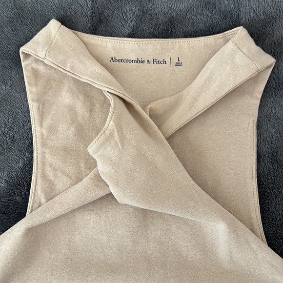 Abercrombie & Fitch Tank Top with twisted neck Beige Color Size Large - Picture 2 of 4
